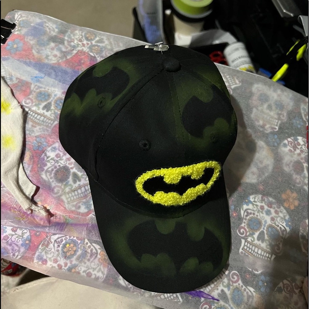 NWT Batman Custom Overspray Childrens Adjs. Cap